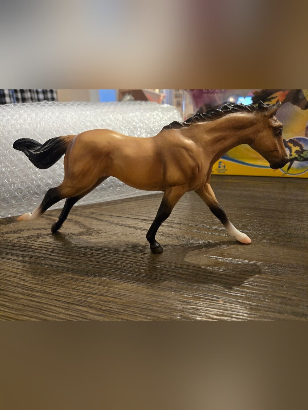 Breyer 2017 Bella Horse Of The Year